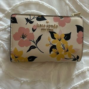 Kate Spade floral wallet